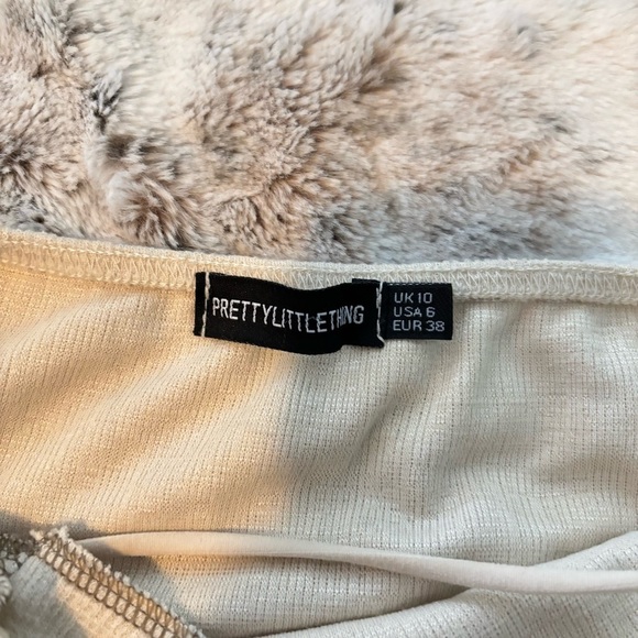 Pretty Little Thing Cut Out Cream Bodycon Dress Size 6 - Picture 7 of 8